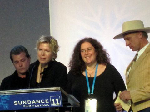 Ray Liota, Cindy, Julie and Buck accepting Audience Award
